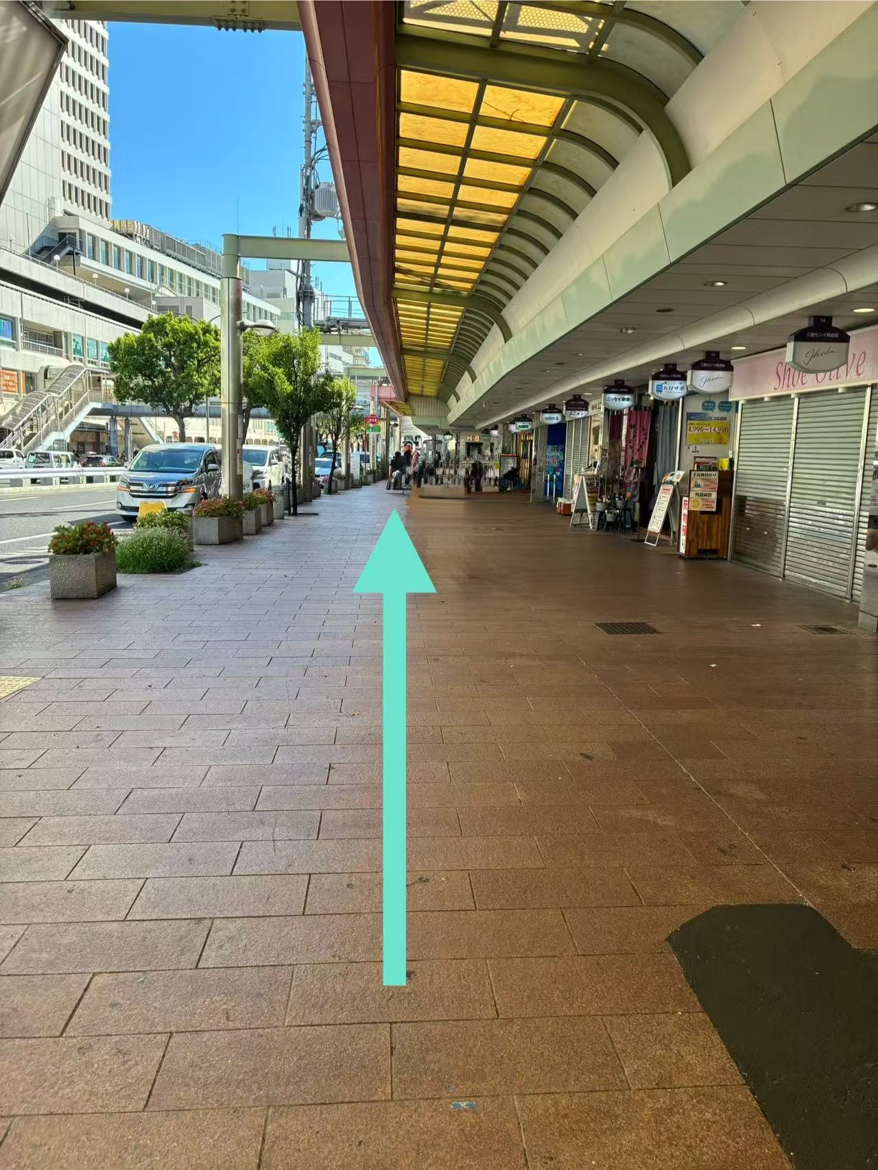 駅から店舗までのアクセス